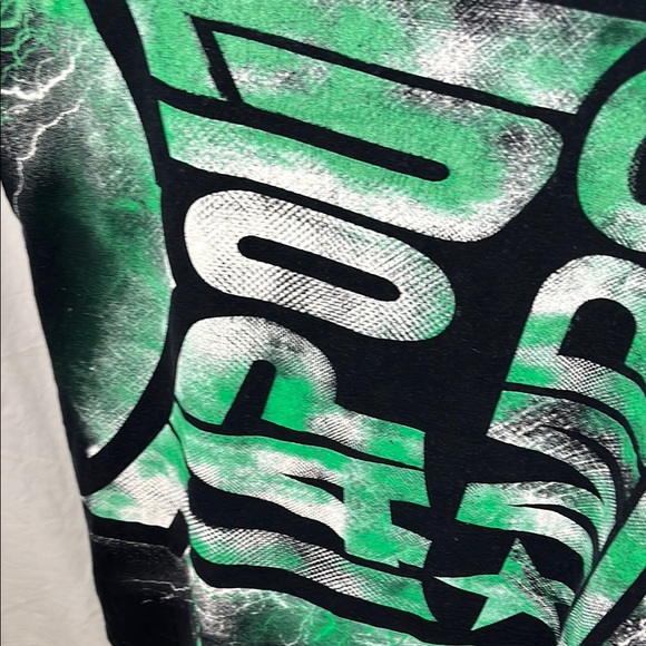 Tapout Black and Green Graphic T-Shirt Y2K - Picture 6 of 8